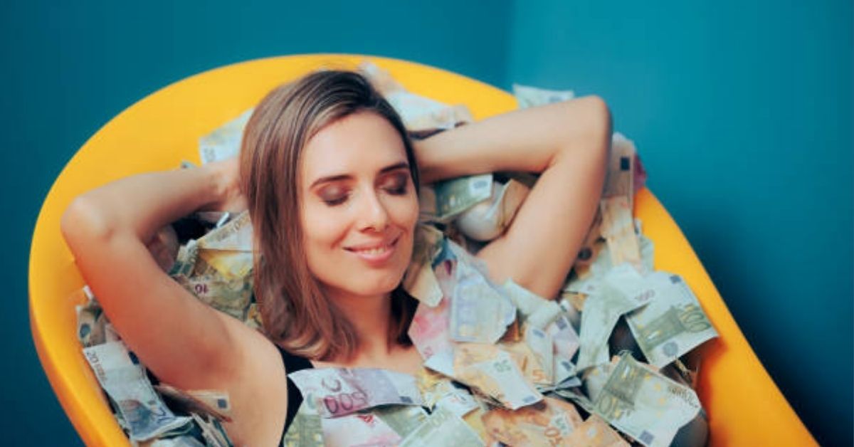 Money Attitude Status in Hindi